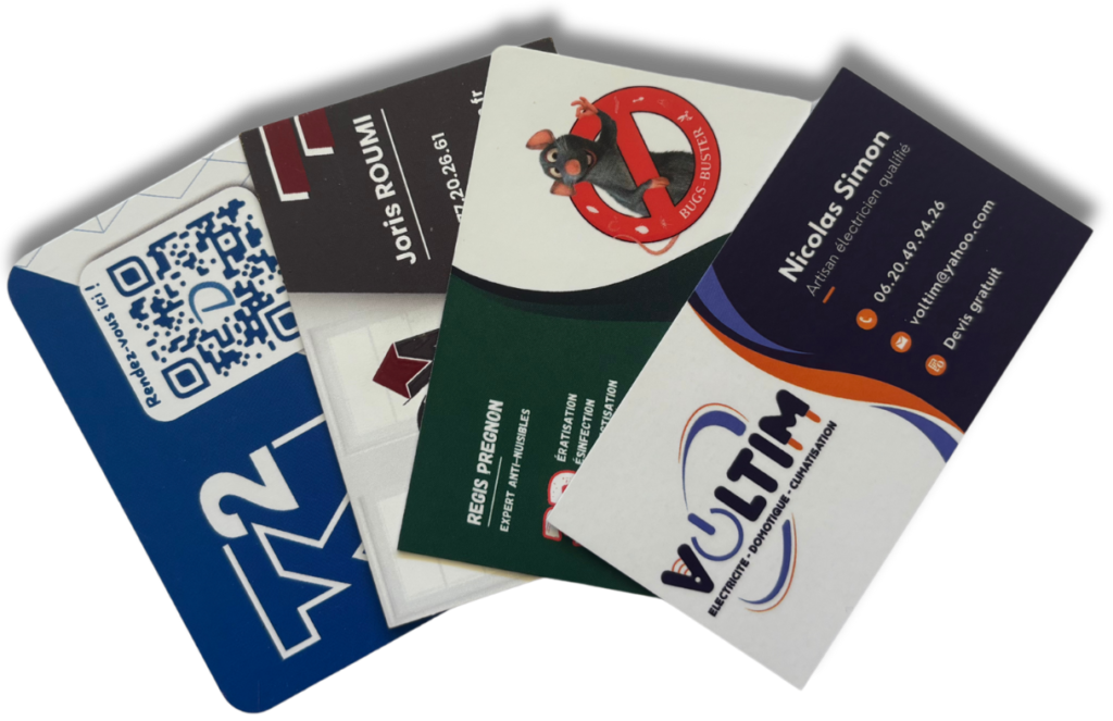 Quatre cartes de visites sur fond transparent, conçues par My Agency à Aix-en-Provence